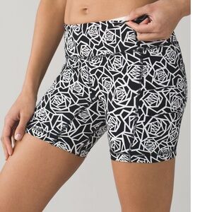 Lululemon Speed Track Shorts. Black White Bike Gym Running